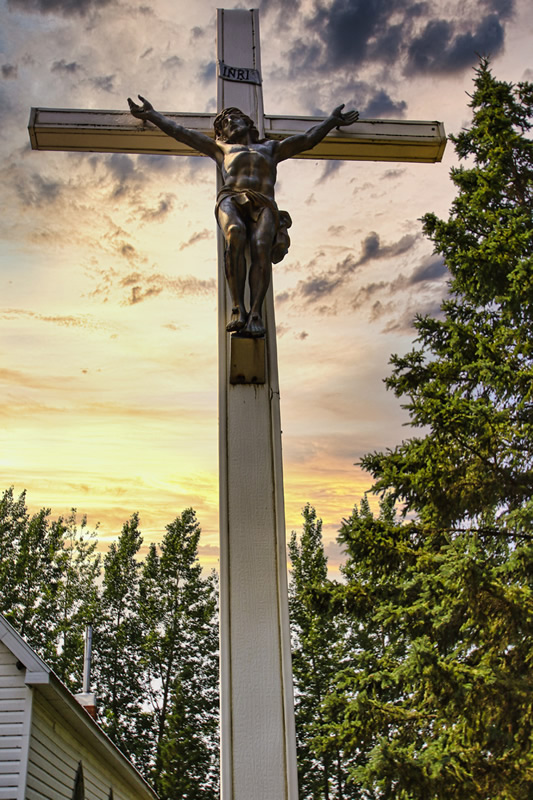 Crucifix by Ray Holmberg